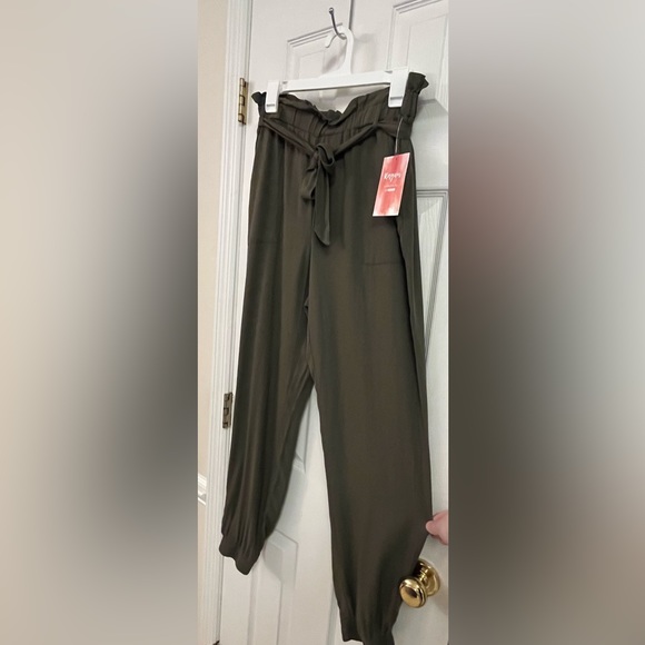 NWT Ci Sono Olive Green Paperbag Waist Pants - Picture 4 of 10